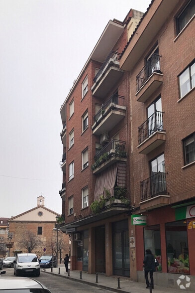 Calle Padre Juan Mariana, 1, Talavera de la Reina, Toledo for lease - Building Photo - Image 2 of 2