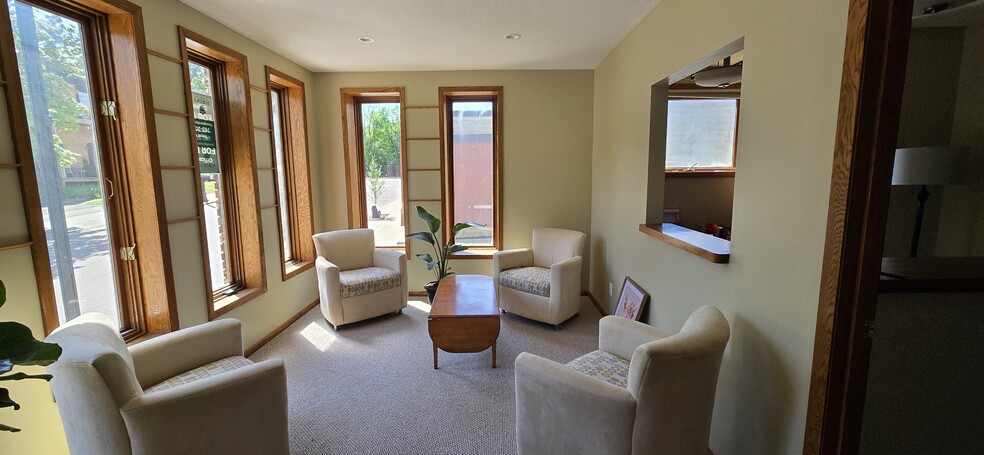 125 2nd St N, Delano, MN for lease - Interior Photo - Image 3 of 8