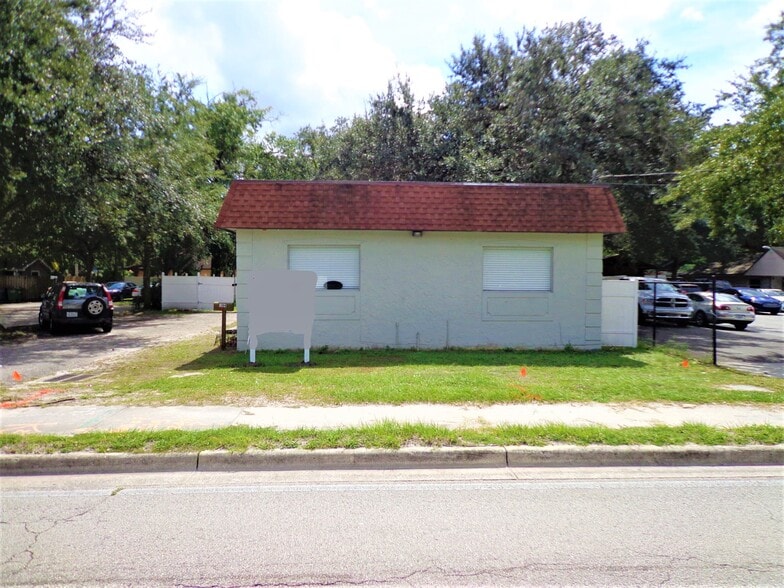 1904 W Waters Ave, Tampa, FL for sale - Building Photo - Image 2 of 22