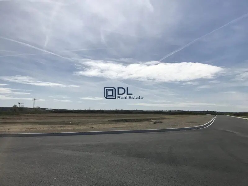 Land in Linas for sale Aerial- Image 1 of 2