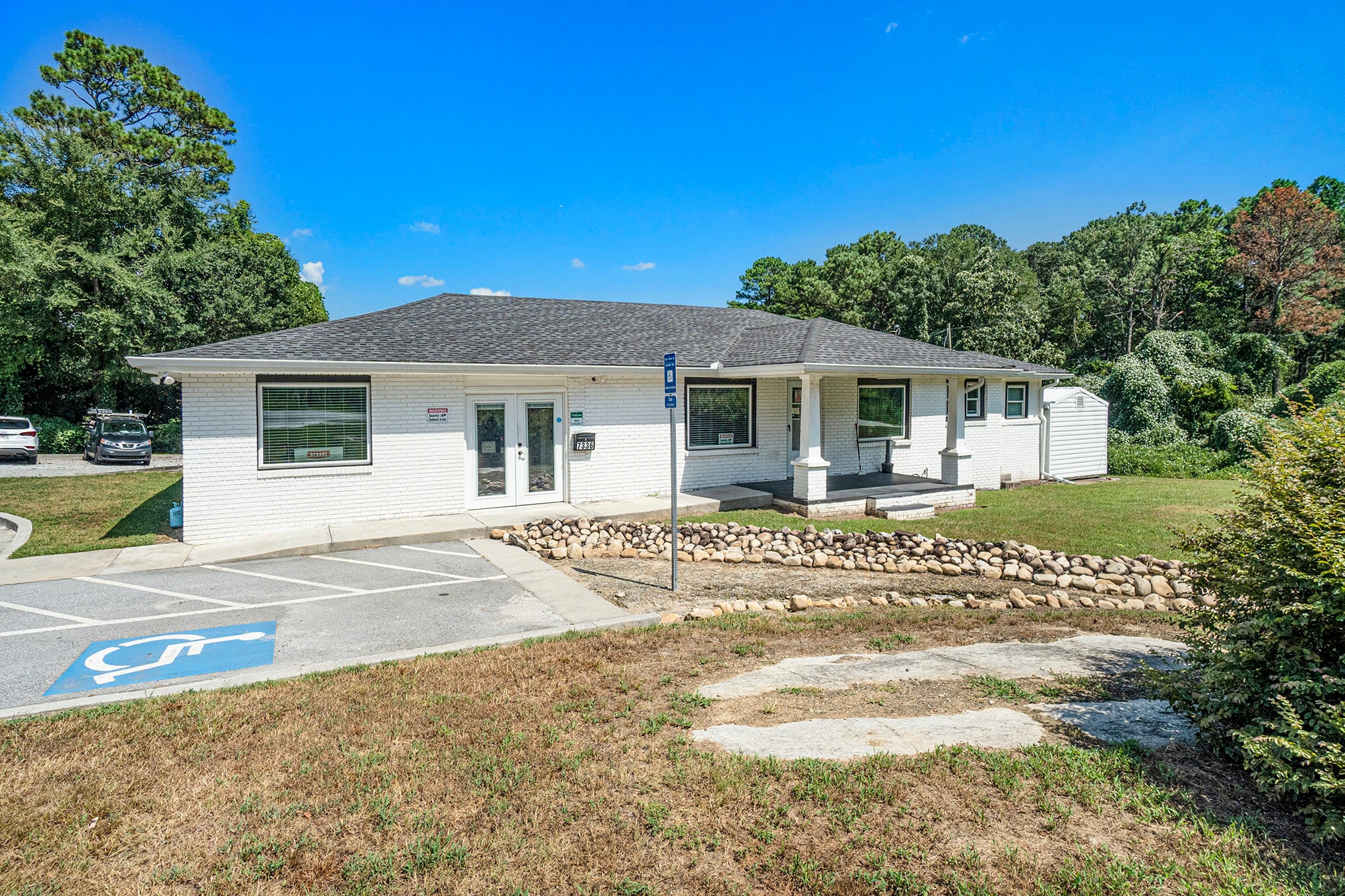 7336 Lee Rd, Lithia Springs, GA à vendre Photo du bâtiment- Image 1 de 26