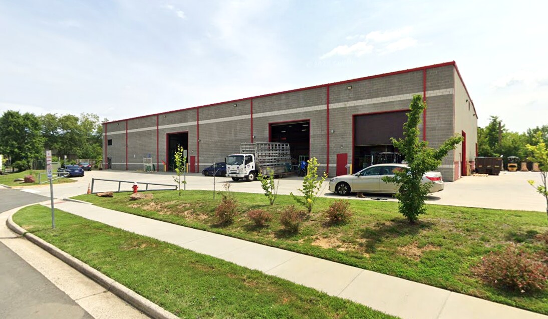 21544 Blackwood Ct, Sterling, VA à vendre Photo principale- Image 1 de 1