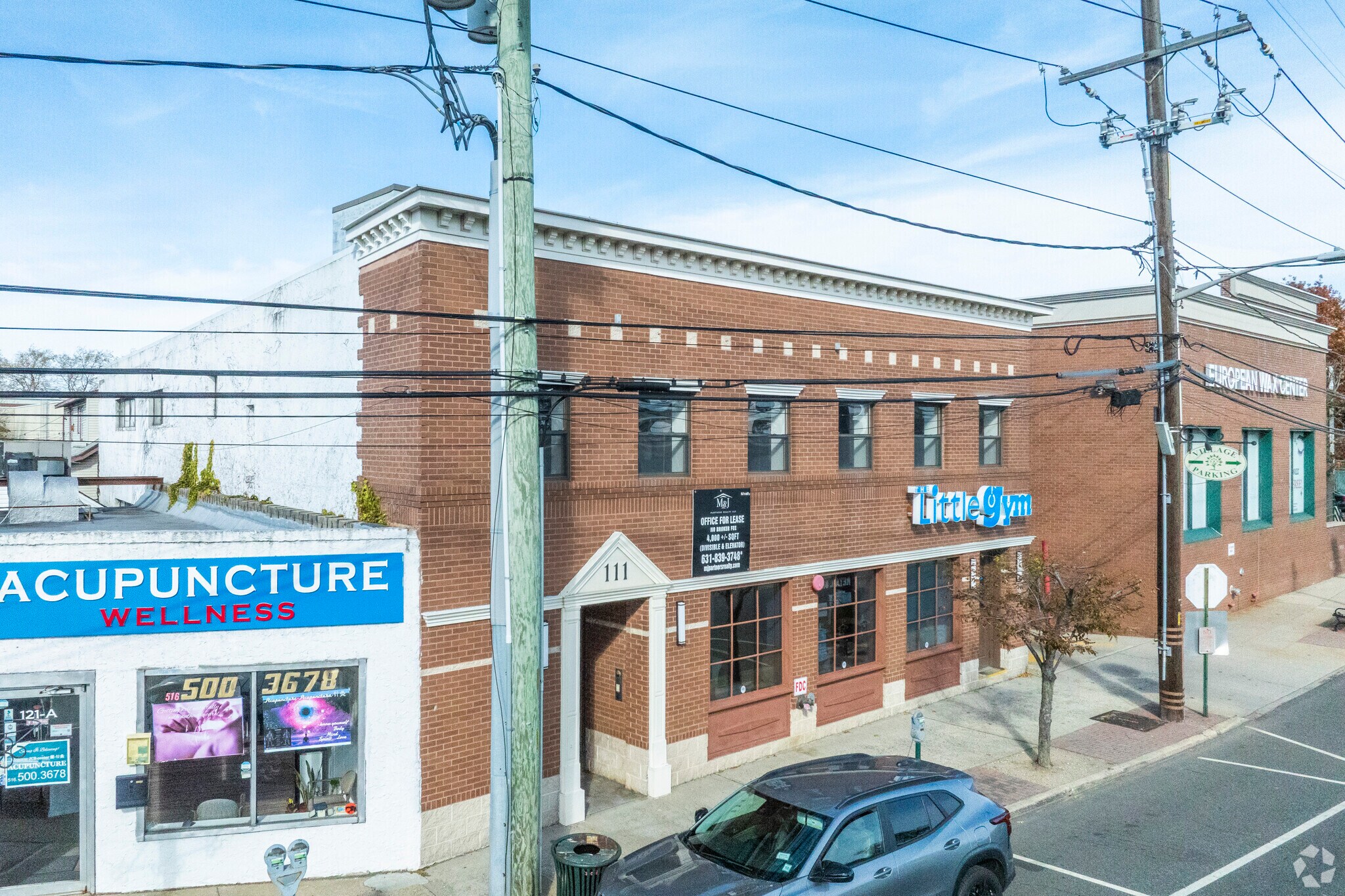 111 Broadway, Lynbrook, NY à louer Photo principale- Image 1 de 5