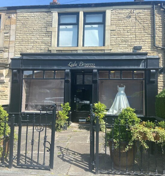 17 Accrington Rd, Clitheroe à vendre - Photo principale - Image 1 de 4