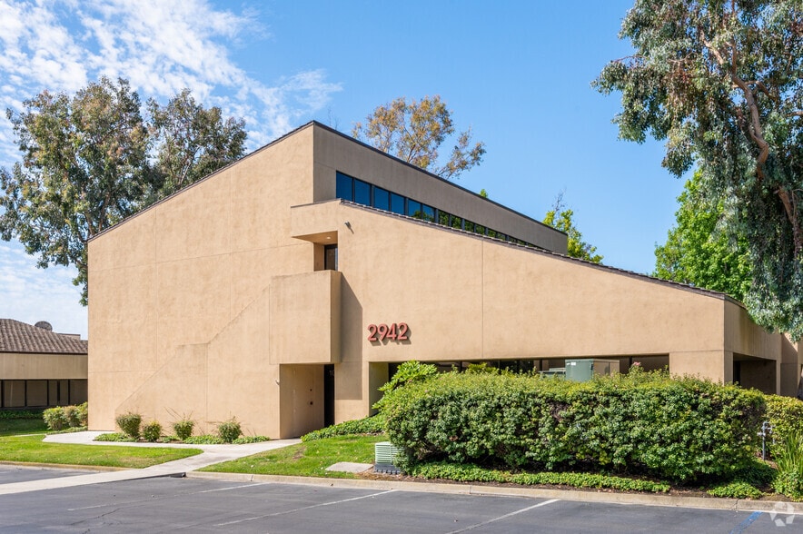 2942 Daimler St, Santa Ana, CA for sale - Building Photo - Image 3 of 16