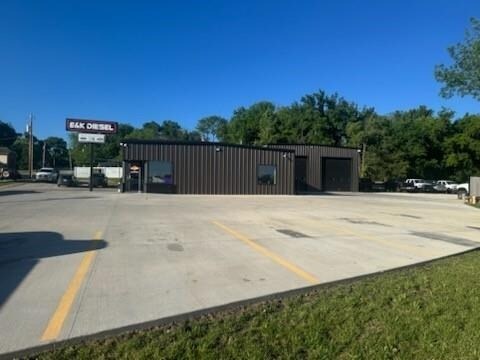 Plus de détails pour 404 N East St, Paola, KS - Commerce de détail à vendre