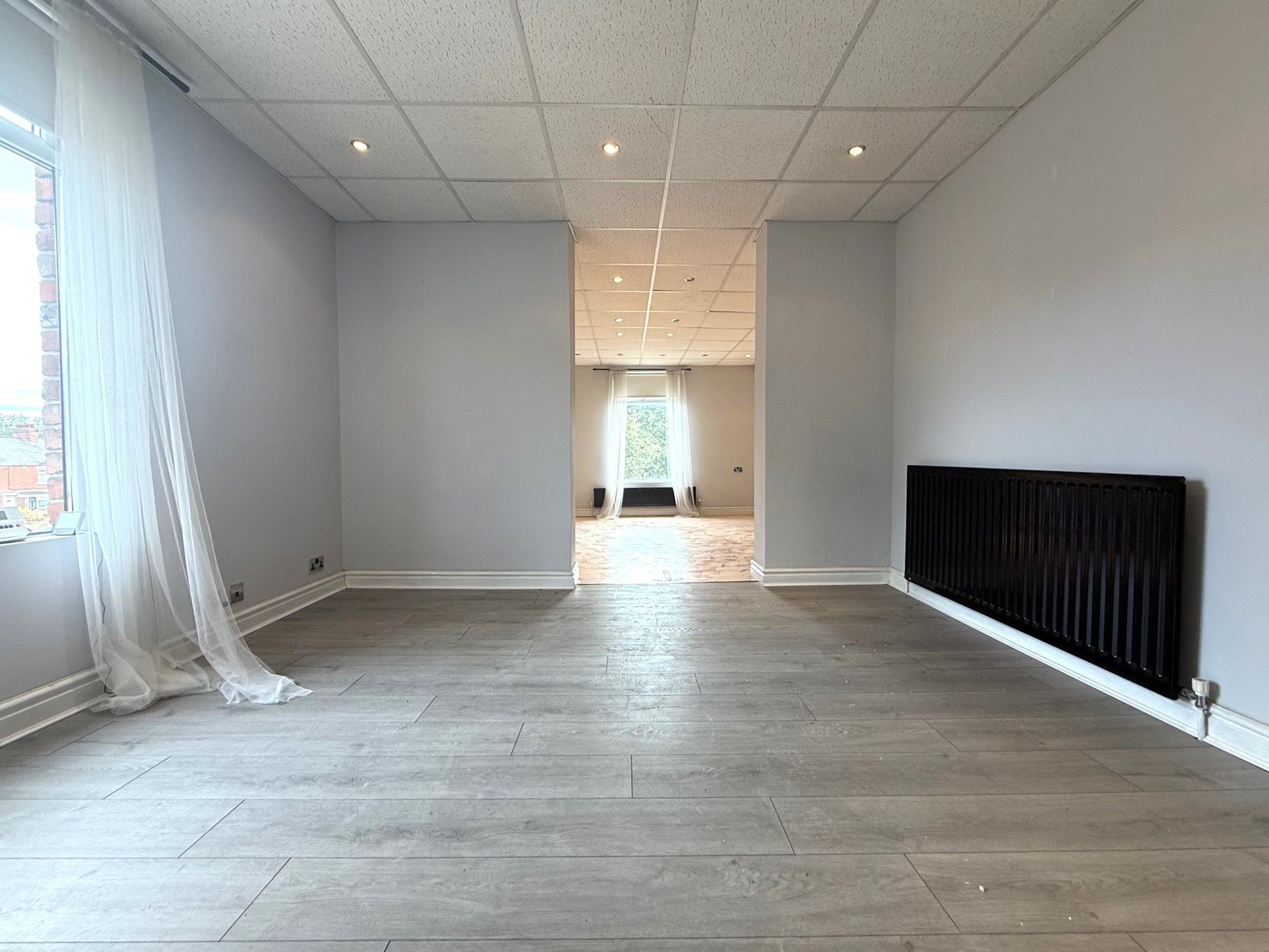 Albert Square, Chester Le Street for lease Interior Photo- Image 1 of 5