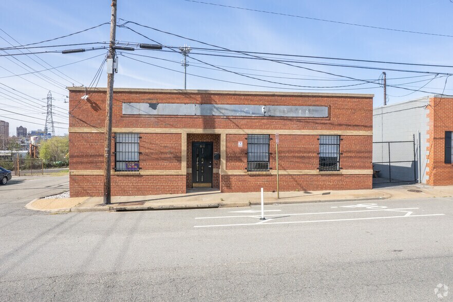 1500 Brook Rd, Richmond, VA à vendre - Photo du bâtiment - Image 3 de 22