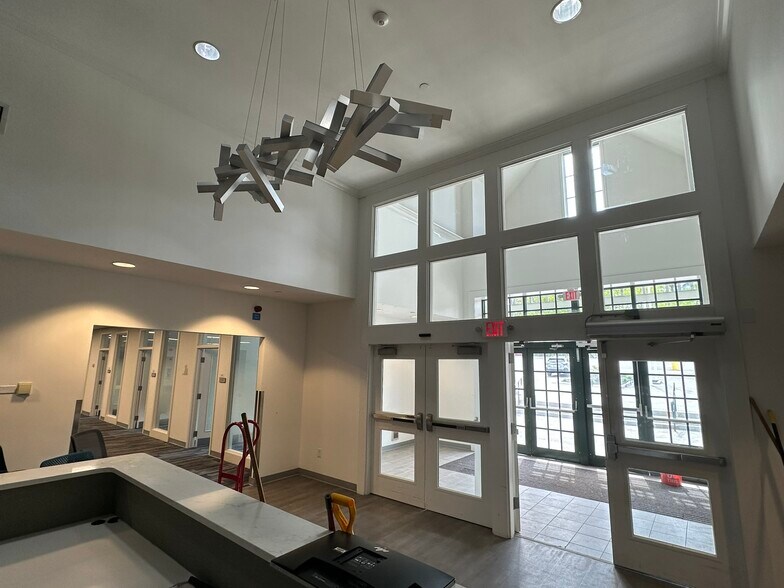 901 Washington Ave, Portland, ME à louer - Photo du bâtiment - Image 2 de 11