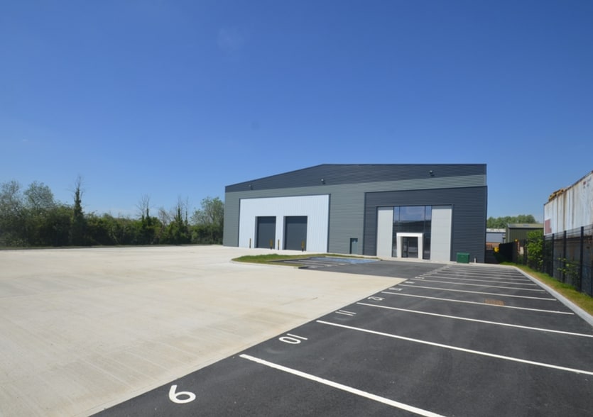 8 Pinfold Road, Leicester for lease - Building Photo - Image 2 of 2