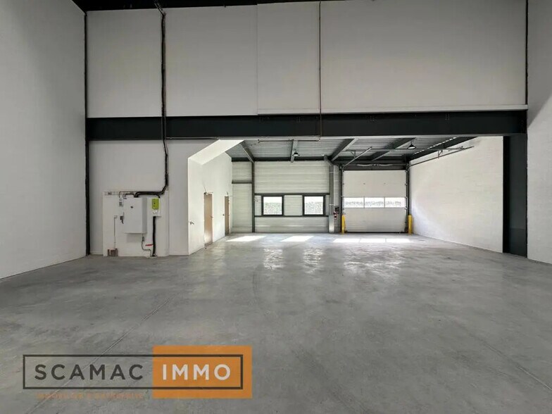 Bureau dans Corbeil-Essonnes à louer - Photo intérieure - Image 2 de 7