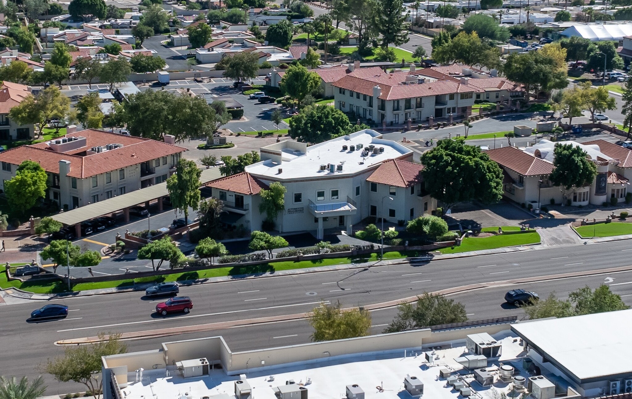6613 N Scottsdale Rd, Scottsdale, AZ for lease Primary Photo- Image 1 of 5