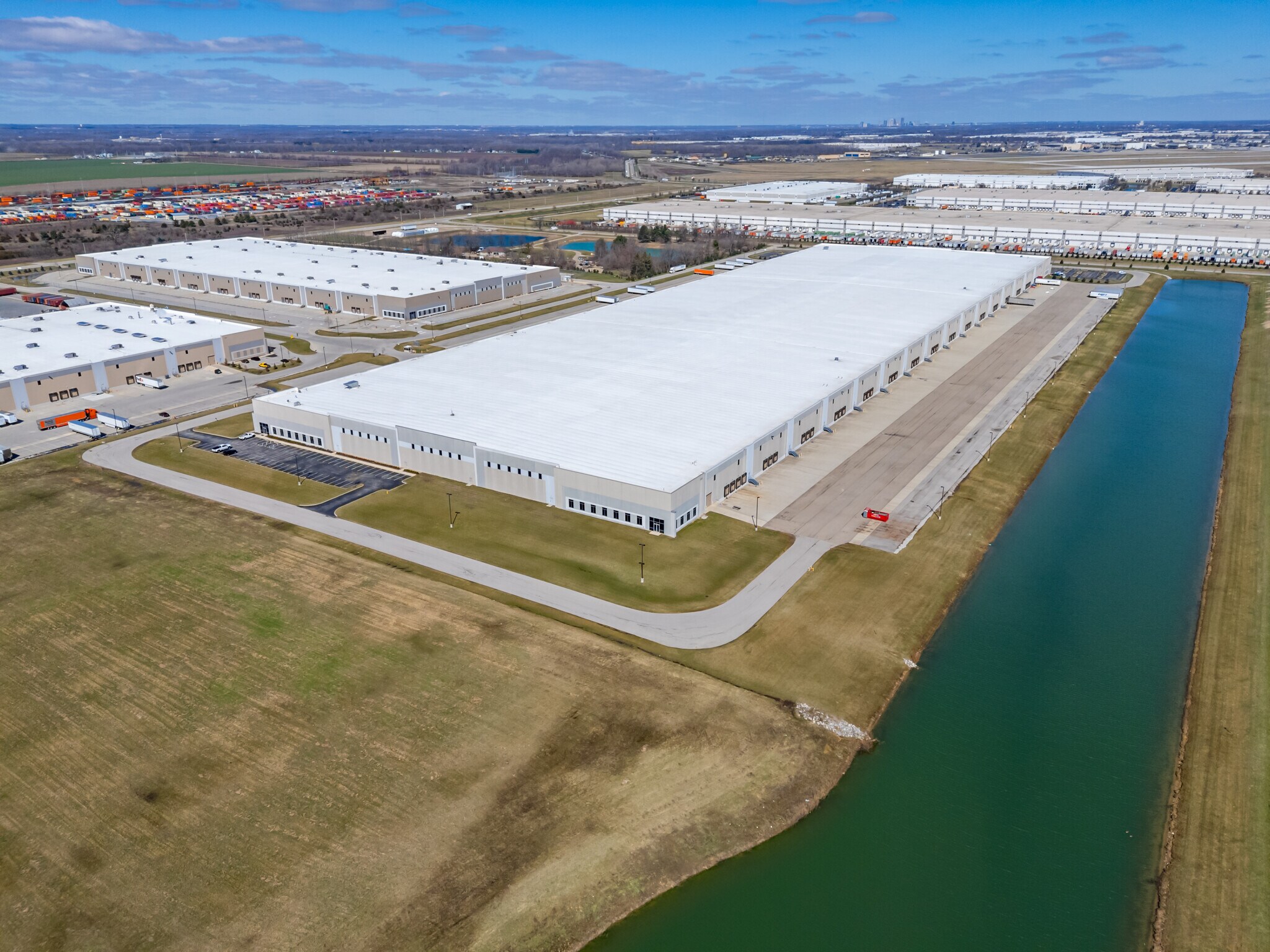 3780 Tradeport Ct, Lockbourne, OH à louer Photo principale- Image 1 de 17