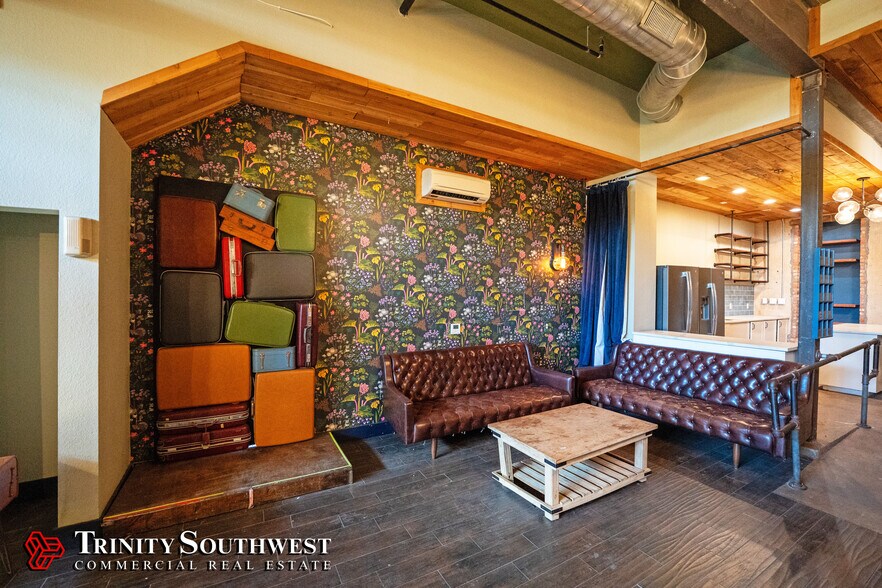 2801-2803 Elm St, Dallas, TX à louer - Photo du bâtiment - Image 2 de 11