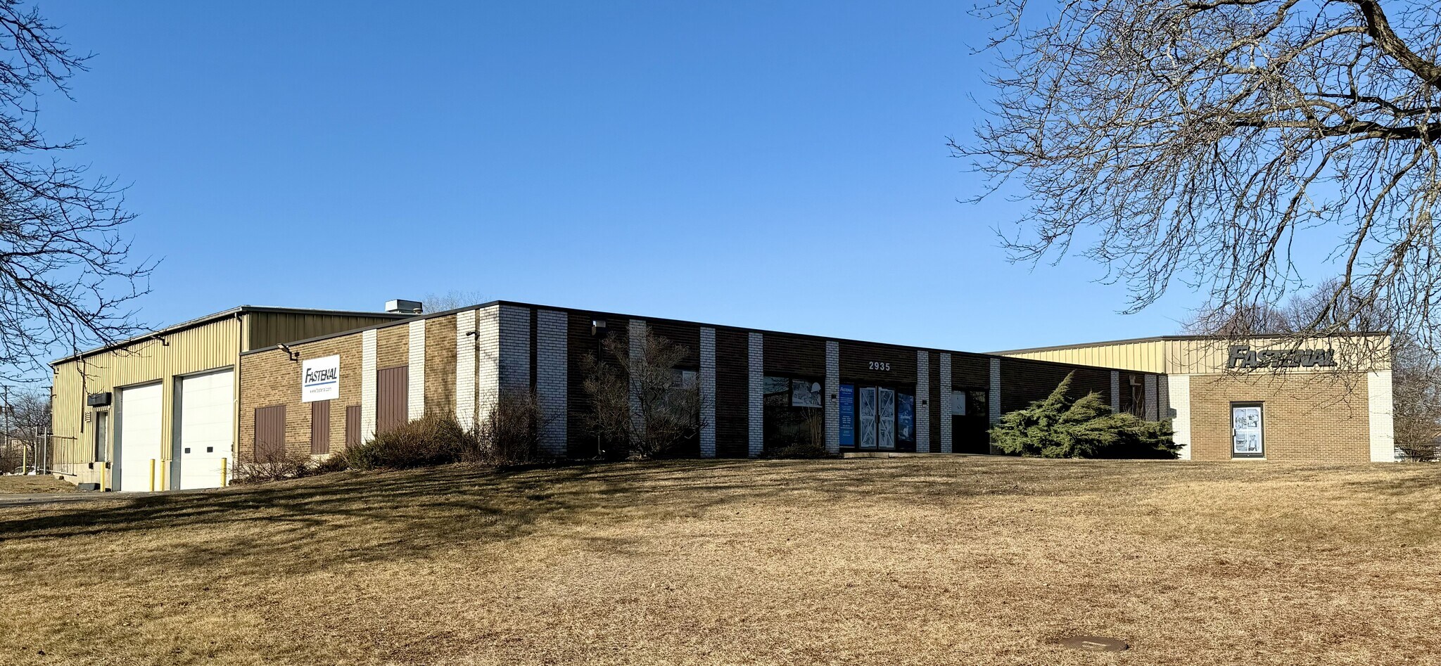 2935 Eastrock Dr, Rockford, IL for lease Primary Photo- Image 1 of 13