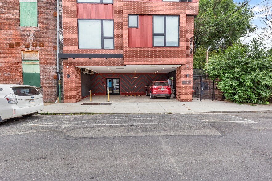 1935 E Hazzard St, Phila, PA à louer - Photo du bâtiment - Image 3 de 3