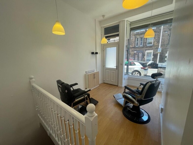 1-3 Dalgety Av, Edinburgh for lease - Building Photo - Image 3 of 7