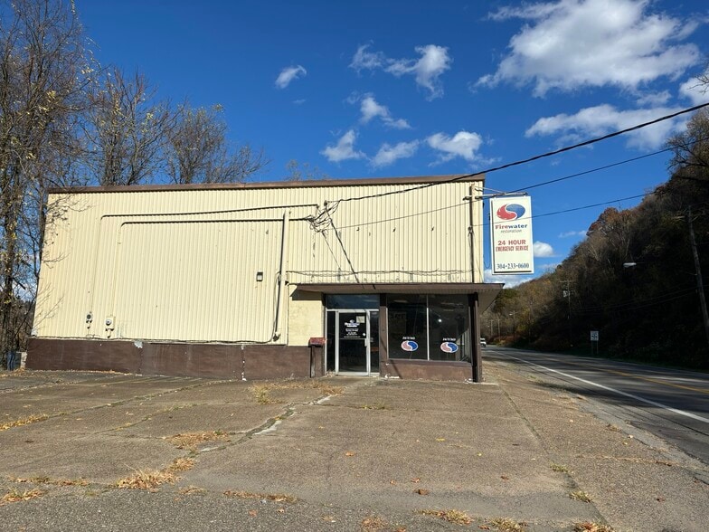 239 River Rd, Warwood, WV à vendre - Photo du bâtiment - Image 2 de 11