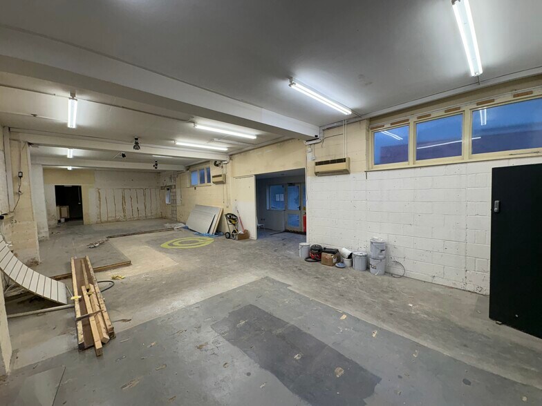 Buckland Rd, Maidstone à louer - Photo du bâtiment - Image 3 de 11