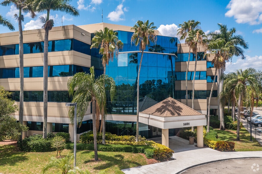1401 NW 136th Ave, Sunrise, FL à louer - Photo du bâtiment - Image 1 de 7