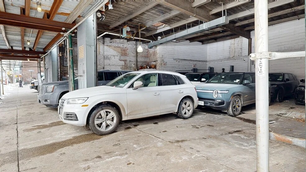 685 Washington st, New York, NY à vendre - Numérisation 3D de Matterport - Image 2 de 11