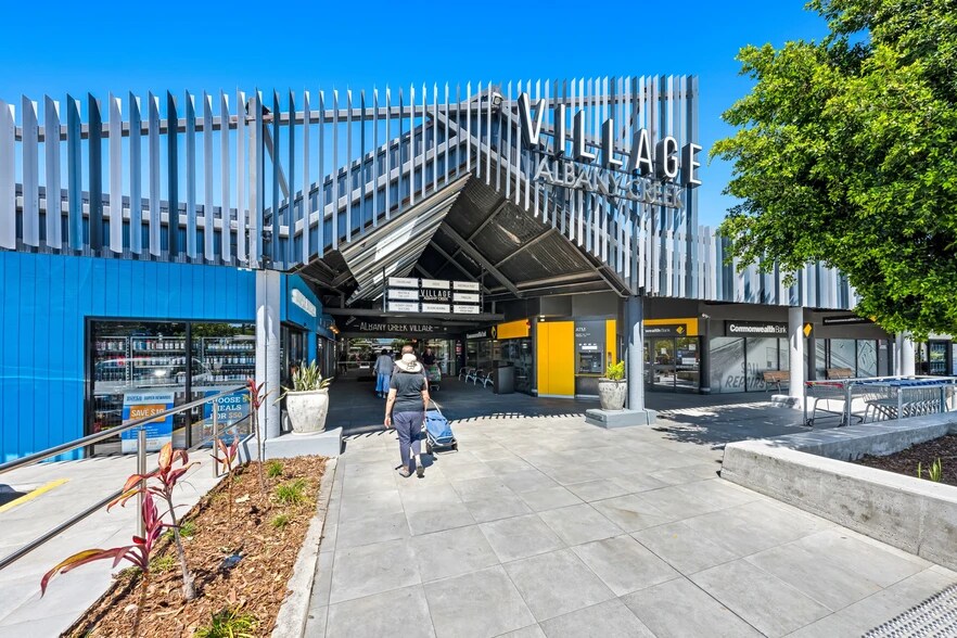 700 Albany Creek Rd, Moreton Bay for lease - Building Photo - Image 2 of 7