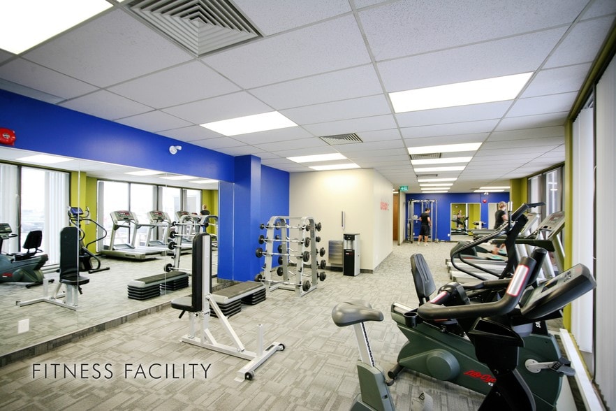 5945-5955 Airport Rd, Mississauga, ON for lease - Interior Photo - Image 2 of 12