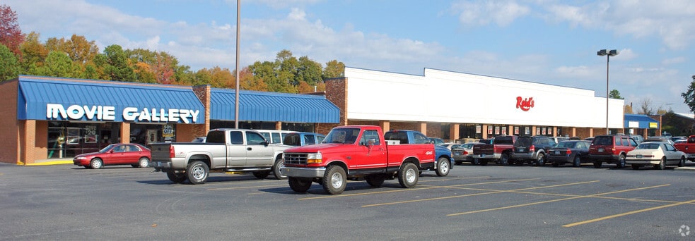 211-221 W Columbia Ave, Batesburg, SC à vendre - Photo du bâtiment - Image 3 de 10