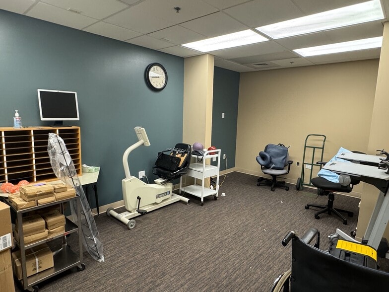 10100 E Shannon Woods St, Wichita, KS for sale - Building Photo - Image 3 of 7