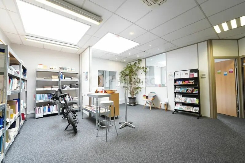 Bureau dans Villeurbanne à louer Photo intérieure- Image 1 de 19