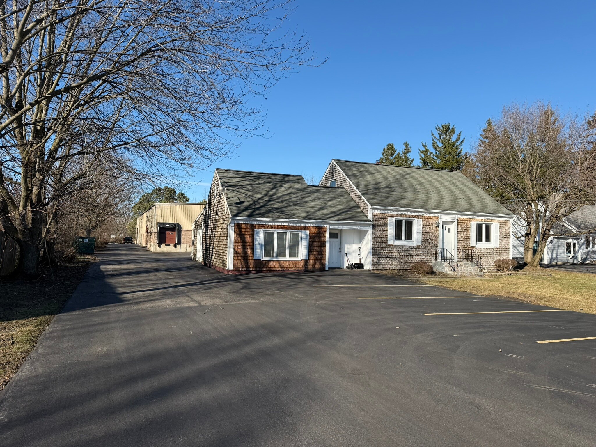 9120 Main St, Clarence, NY à vendre Photo principale- Image 1 de 8