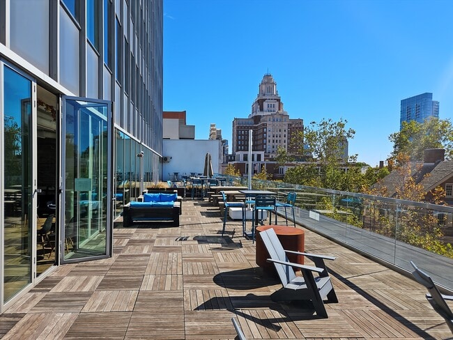 Plus de détails pour 325 Chestnut St, Philadelphia, PA - Coworking à louer