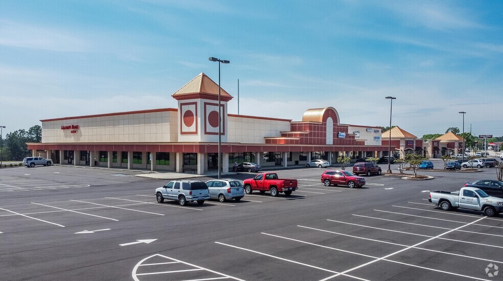 3035-3037 Boone Trl, Fayetteville, NC for sale - Building Photo - Image 3 of 18