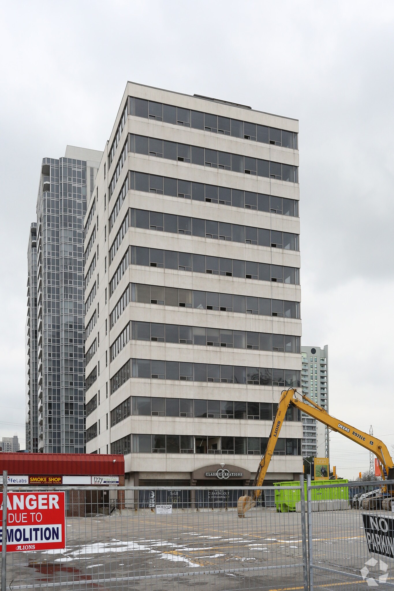 5799 Yonge St, Toronto, ON à vendre Photo principale- Image 1 de 1