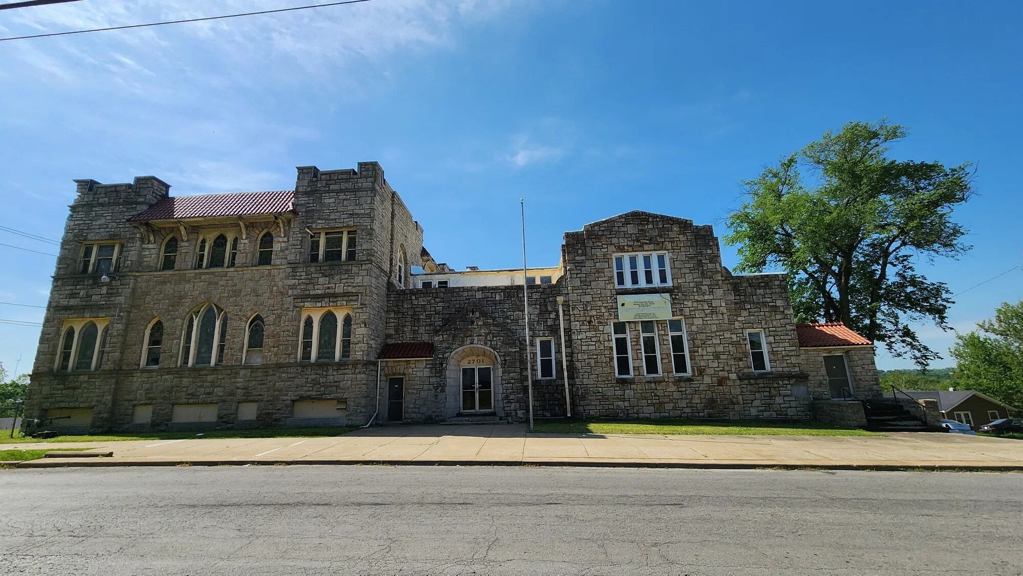 2701 E 43rd St, Kansas City, MO for sale Building Photo- Image 1 of 16