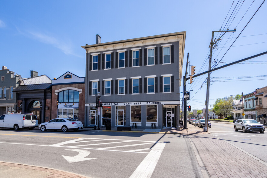 100-102 Harrison Ave, Harrison, OH à vendre - Photo du bâtiment - Image 1 de 1