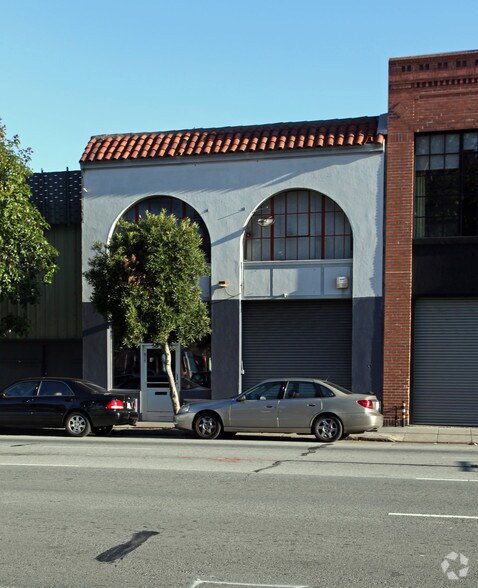 915 Bryant St, San Francisco, CA à vendre - Photo du bâtiment - Image 2 de 16