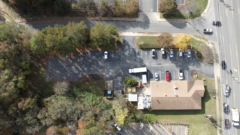 4400 Sunset Rd, Charlotte, NC for lease - Building Photo - Image 2 of 11