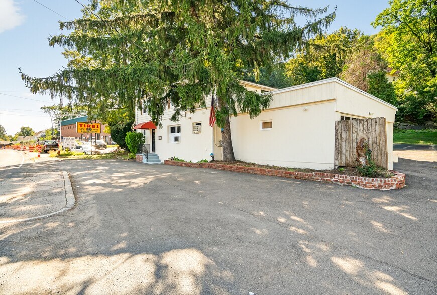 153 Route 9W, Haverstraw, NY à vendre - Photo du bâtiment - Image 2 de 24