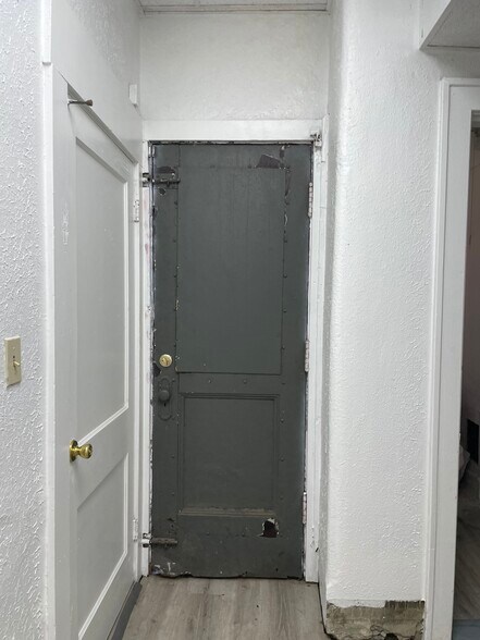 1310 Central Ave, Middletown, OH à louer - Photo du bâtiment - Image 3 de 11