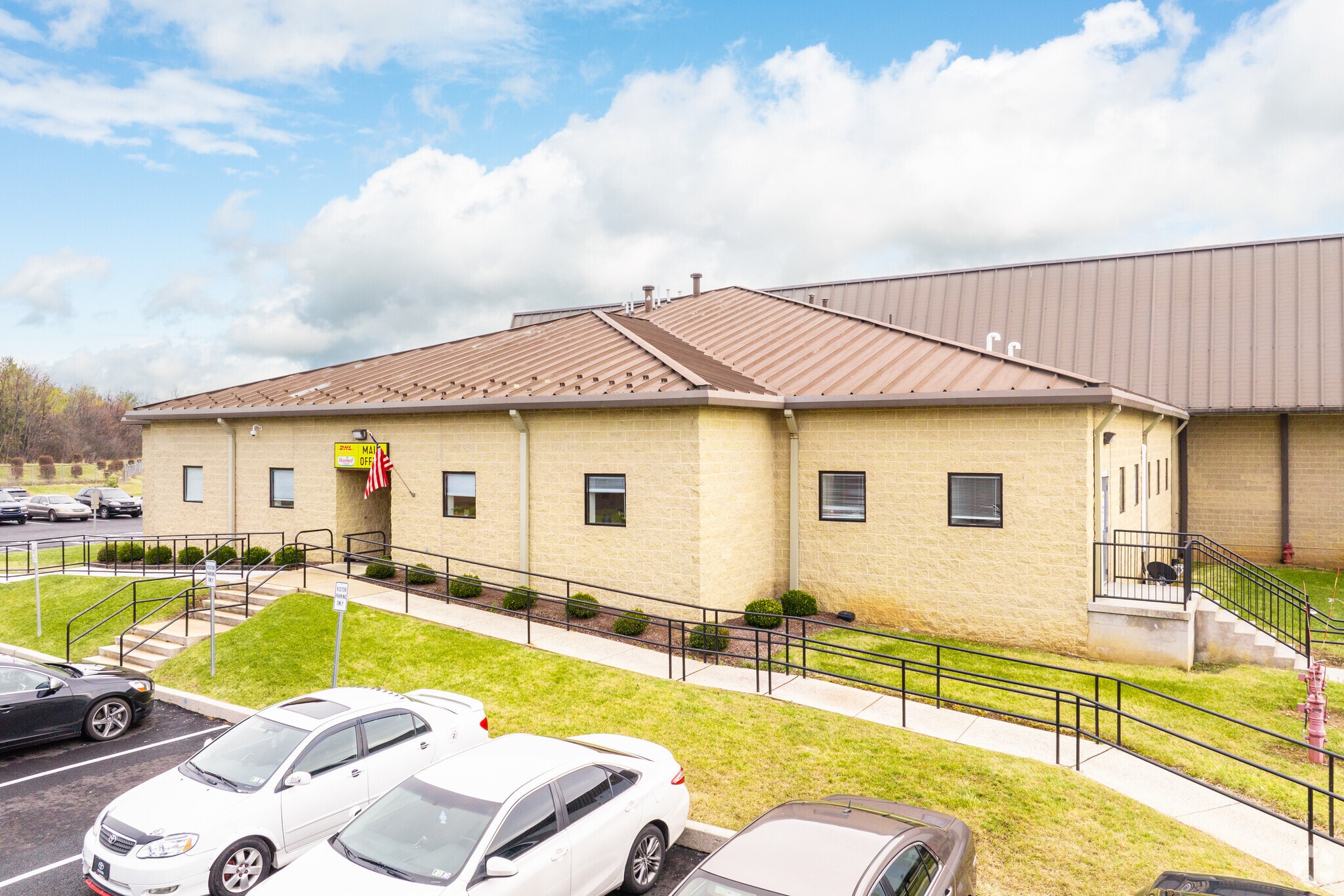 101 Commerce Dr, Mechanicsburg, PA for lease Primary Photo- Image 1 of 7
