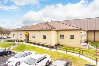 Plus de détails pour 101 Commerce Dr, Mechanicsburg, PA - Industriel à louer