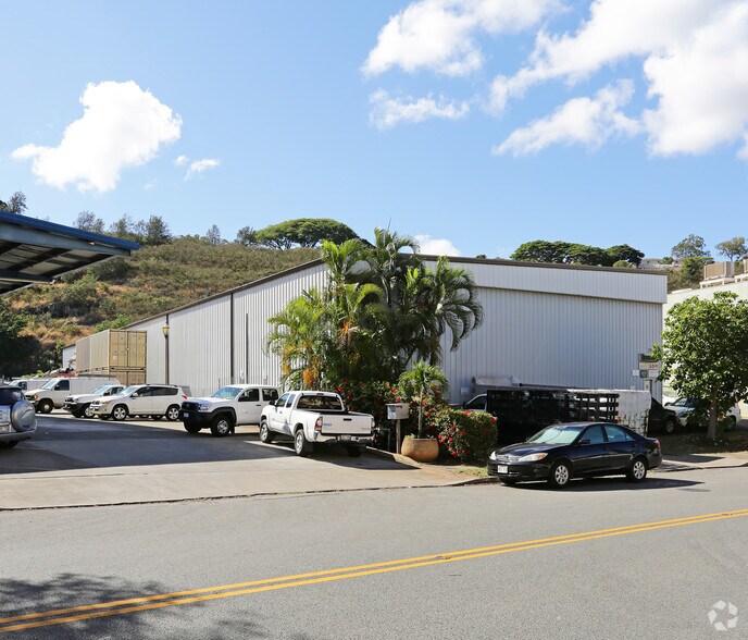 99-1410 Koaha Pl, Aiea, HI à louer - Photo du bâtiment - Image 3 de 3