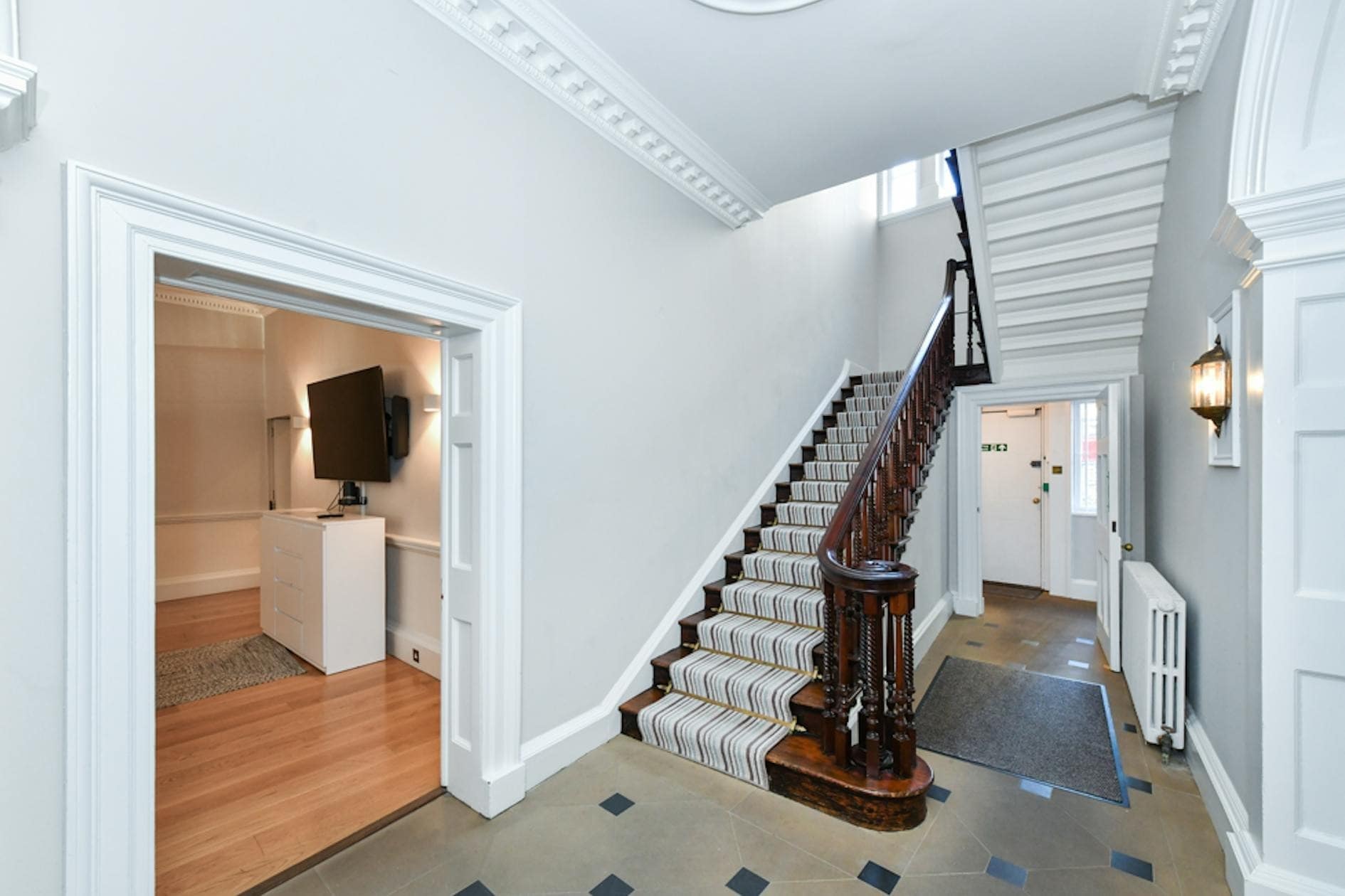 64-66 St. James's St, Nottingham à louer Photo intérieure- Image 1 de 4