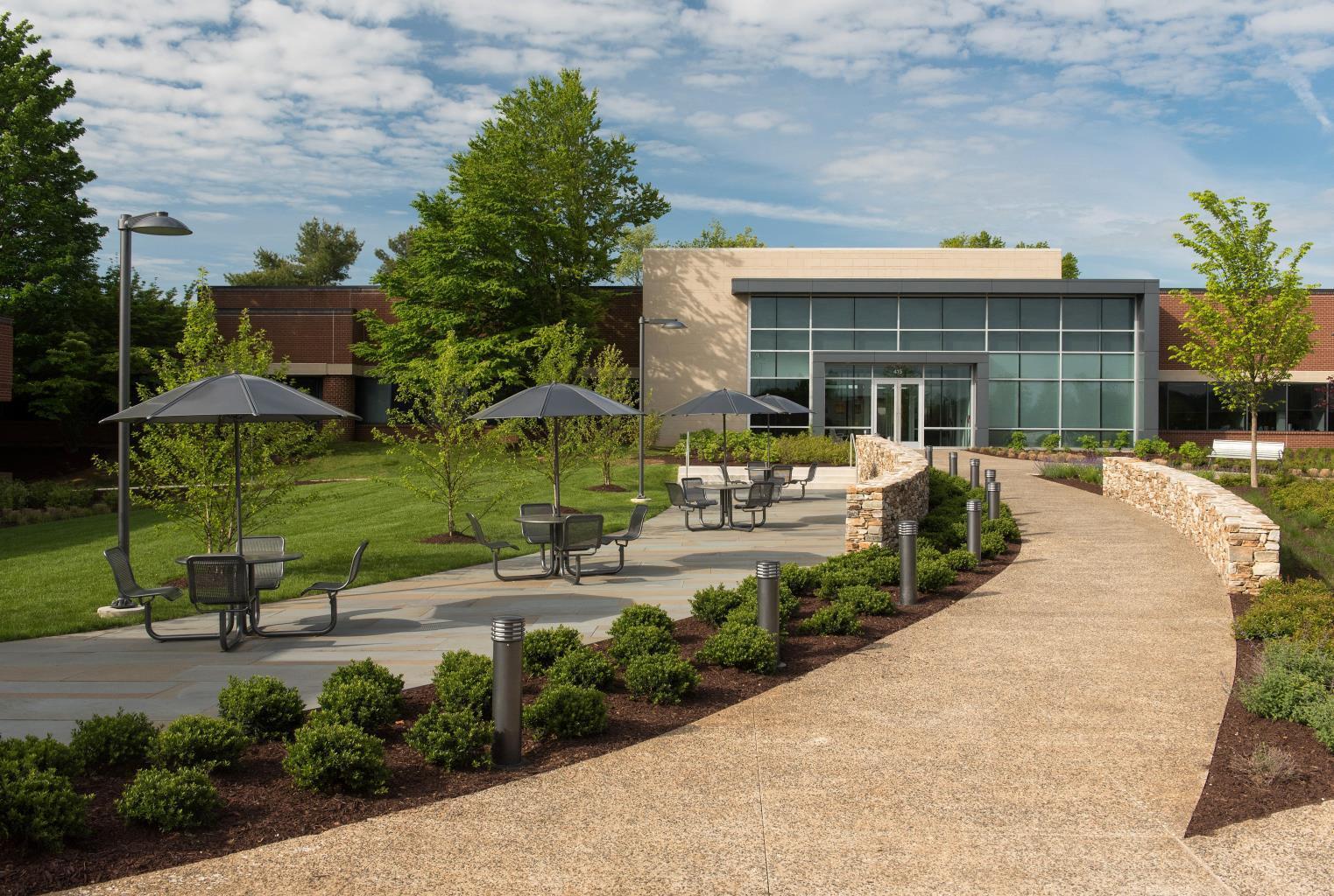 411 Eagleview Blvd, Exton, PA à louer Photo du bâtiment- Image 1 de 16