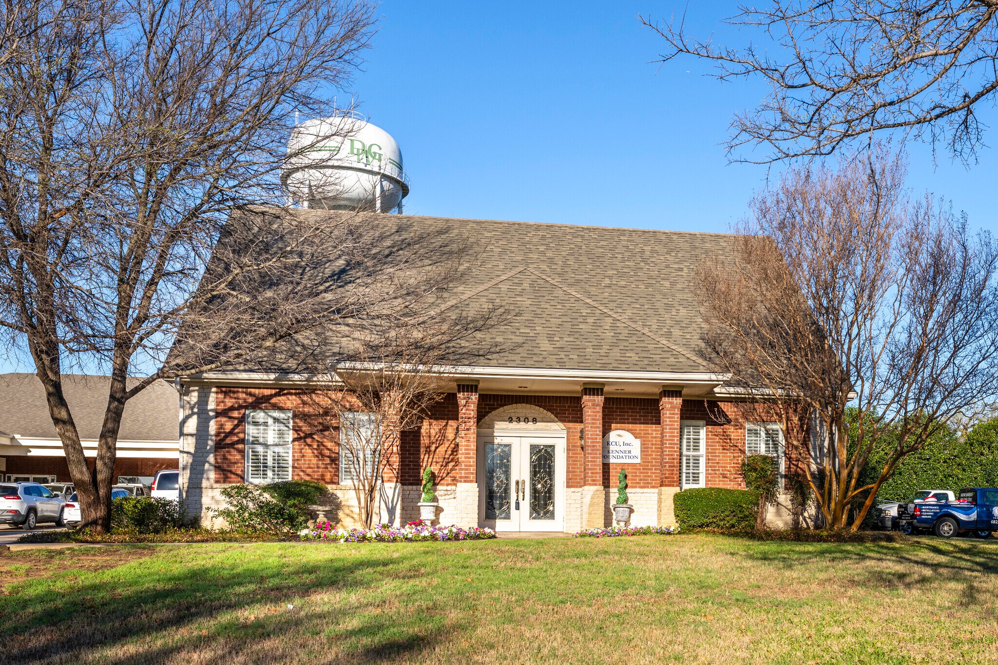 2308 Michigan Ct, Dalworthington Gardens, TX à vendre Photo du bâtiment- Image 1 de 9