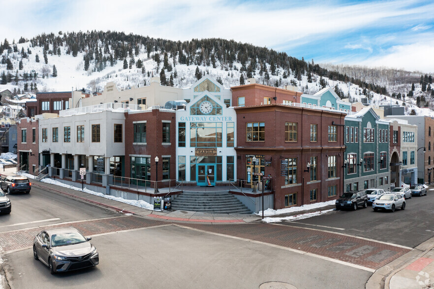 136 Heber Ave, Park City, UT for lease - Primary Photo - Image 2 of 44