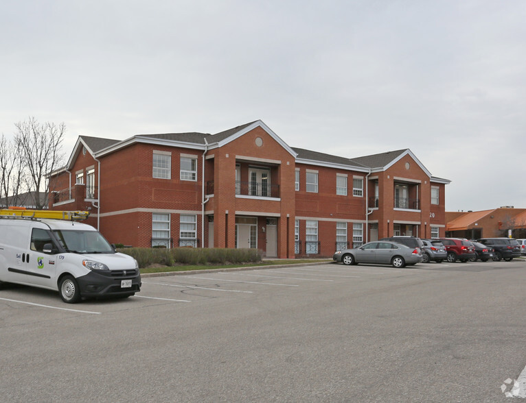 5720 Timberlea Blvd, Mississauga, ON for lease - Primary Photo - Image 1 of 5