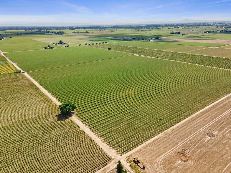 3463 Peltier Rd., Acampo, CA à vendre - Aérien - Image 3 de 20