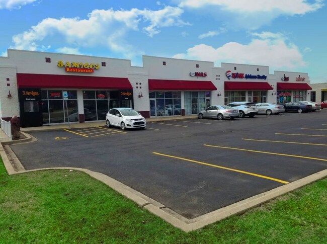 Plus de détails pour 895 E Grand Ave, Lake Villa, IL - Commerce de détail à louer